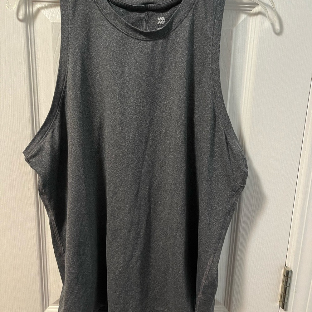 Athletic shirt